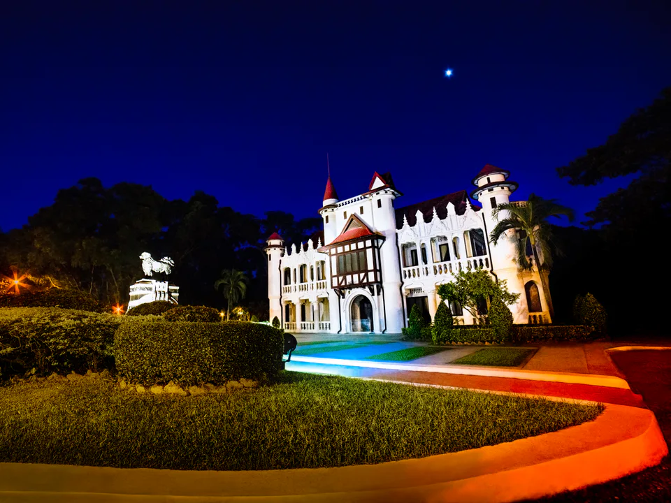 Sanam Chandra Palace