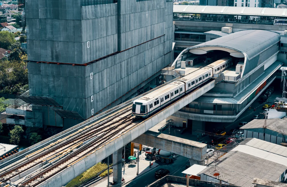 Bangkok rail interchange concourse